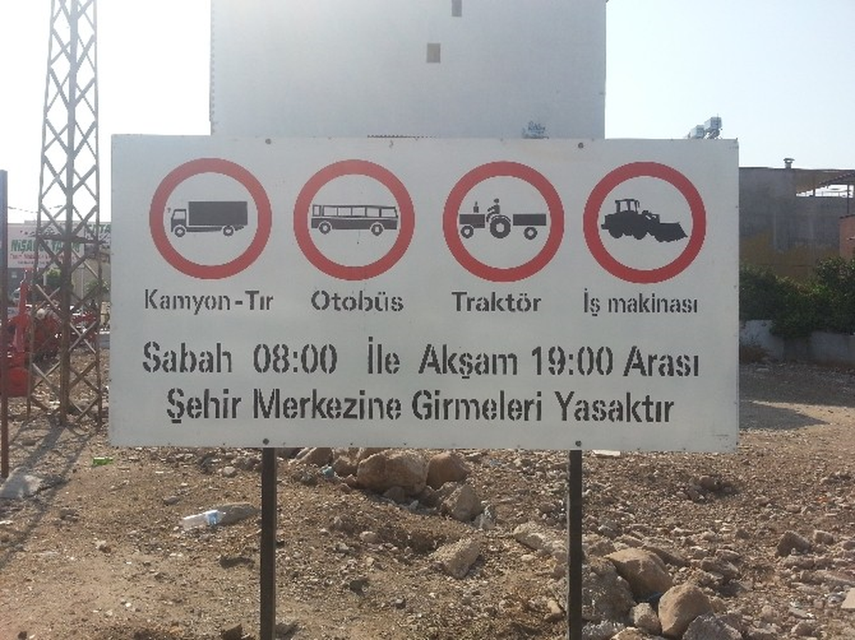 Kırıkhan\'da Ağır Tonajlı Araçlara Şehir İçi Yasağı