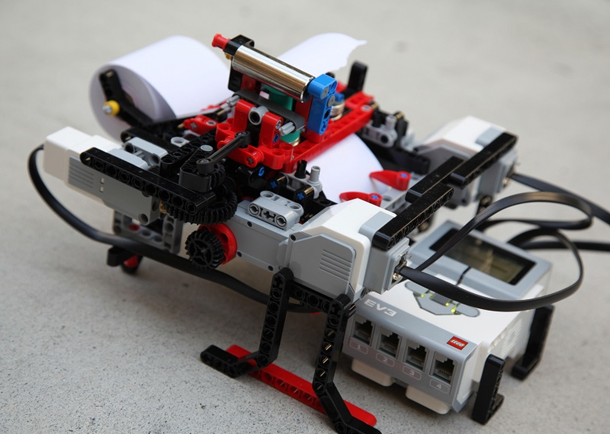 Lego\'yu Oyuncak Olmaktan Çıkartan Projeler