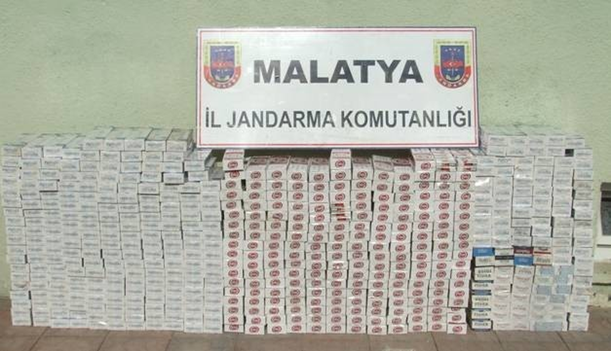 Otomobilde Kaçak Sigara Gele Geçirildi