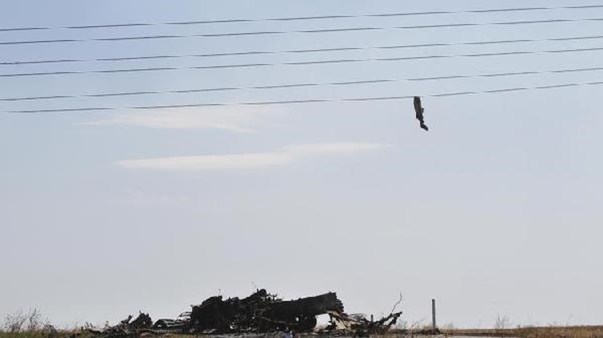 Tank Roket ile İsabet Aldı, Askerin Cesedi Telde Asılı Kaldı