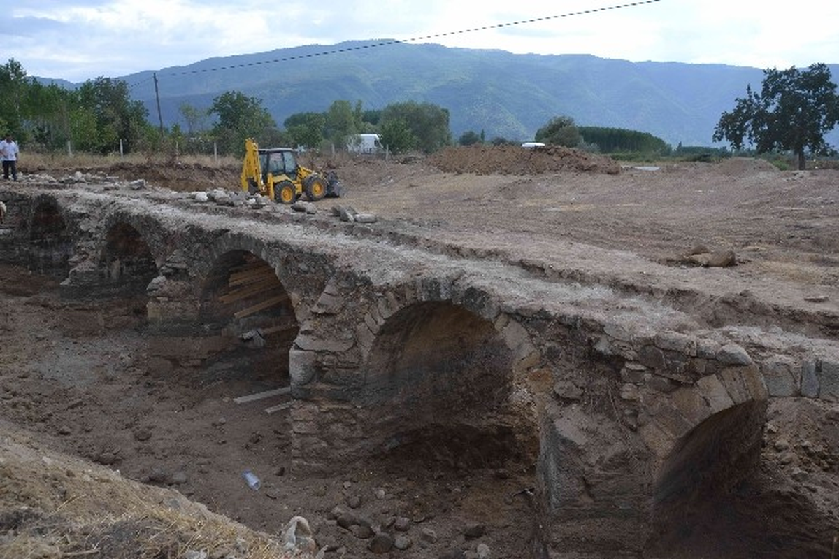Tarihi Köprüye Restorasyon
