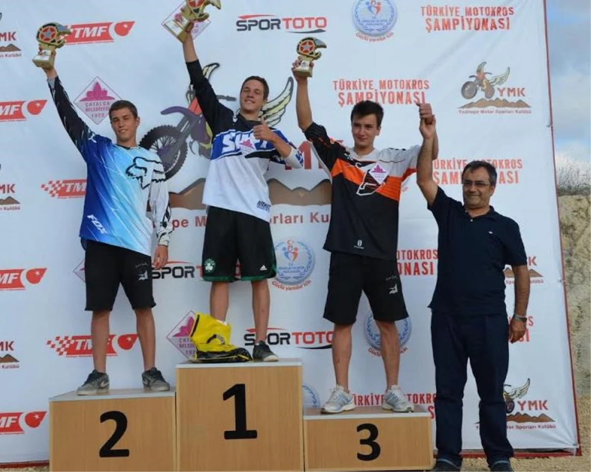 Türkiye Motokros Şampiyonası Çatalca\'da Yapıldı