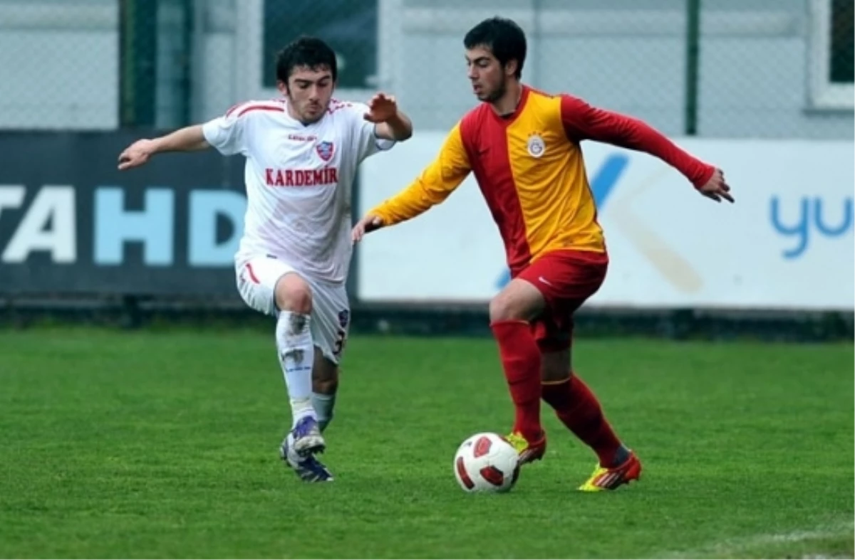 Yıldız Futbolcu Süper Lig\'den Kırklarelispor\'a Geldi