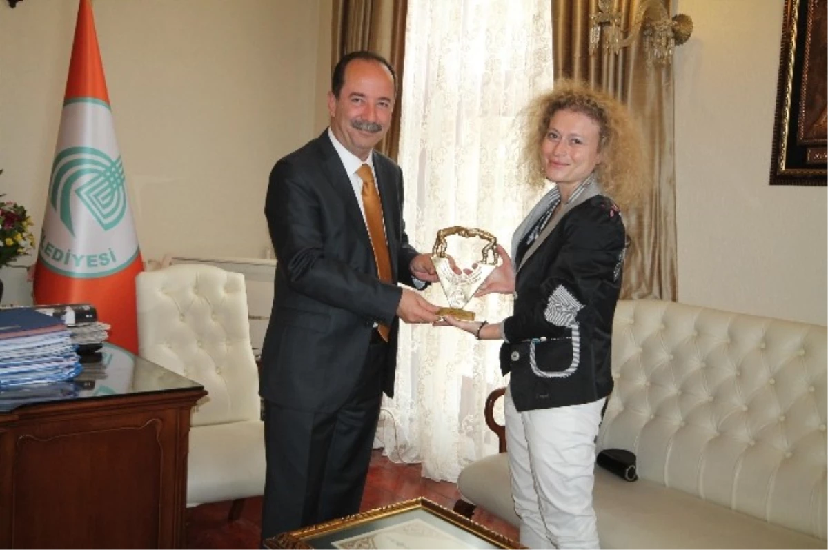 Yunanistan Edirne Konsolosu Charitidou, Başkan Gürkan\'ı Ziyaret Etti