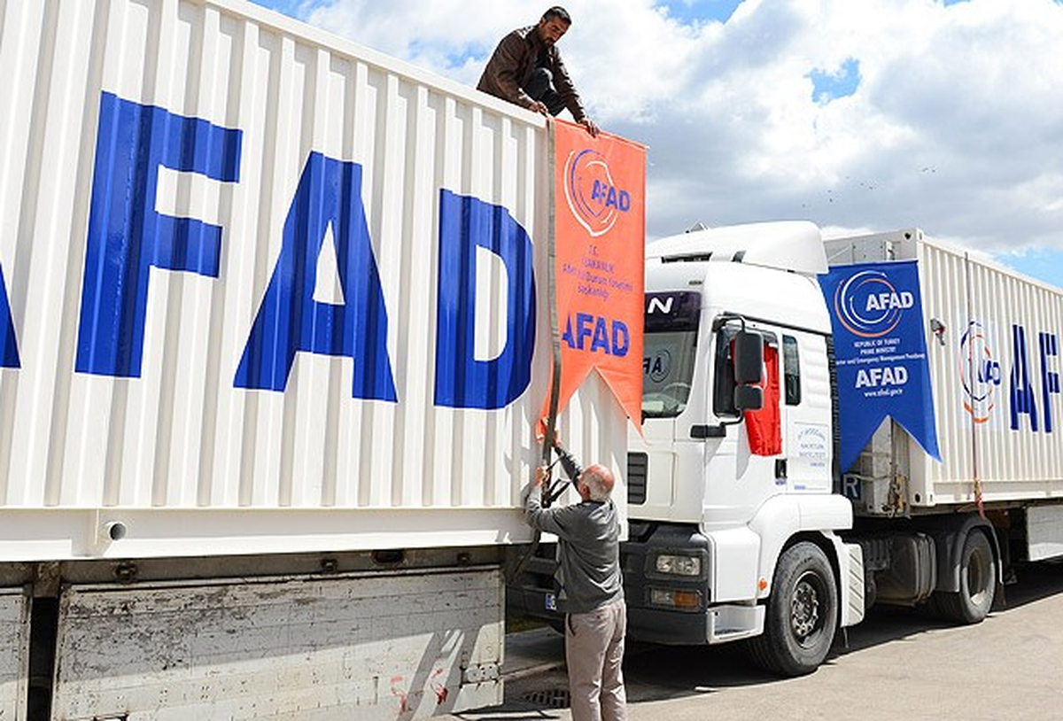 Afad, 3 Ayda Irak\'a 197 Tır İnsani Yardım Malzemesi Gönderdi