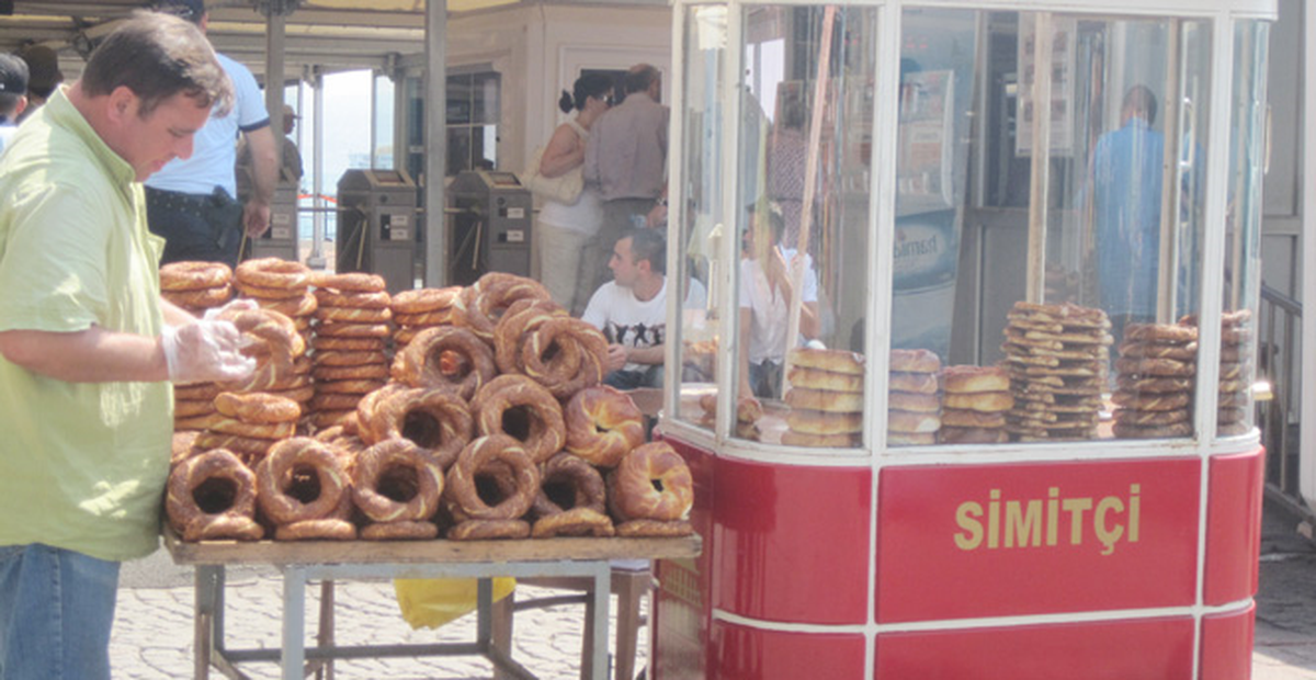 Bağırarak Simit Satmak Yasaklandı - Son Dakika
