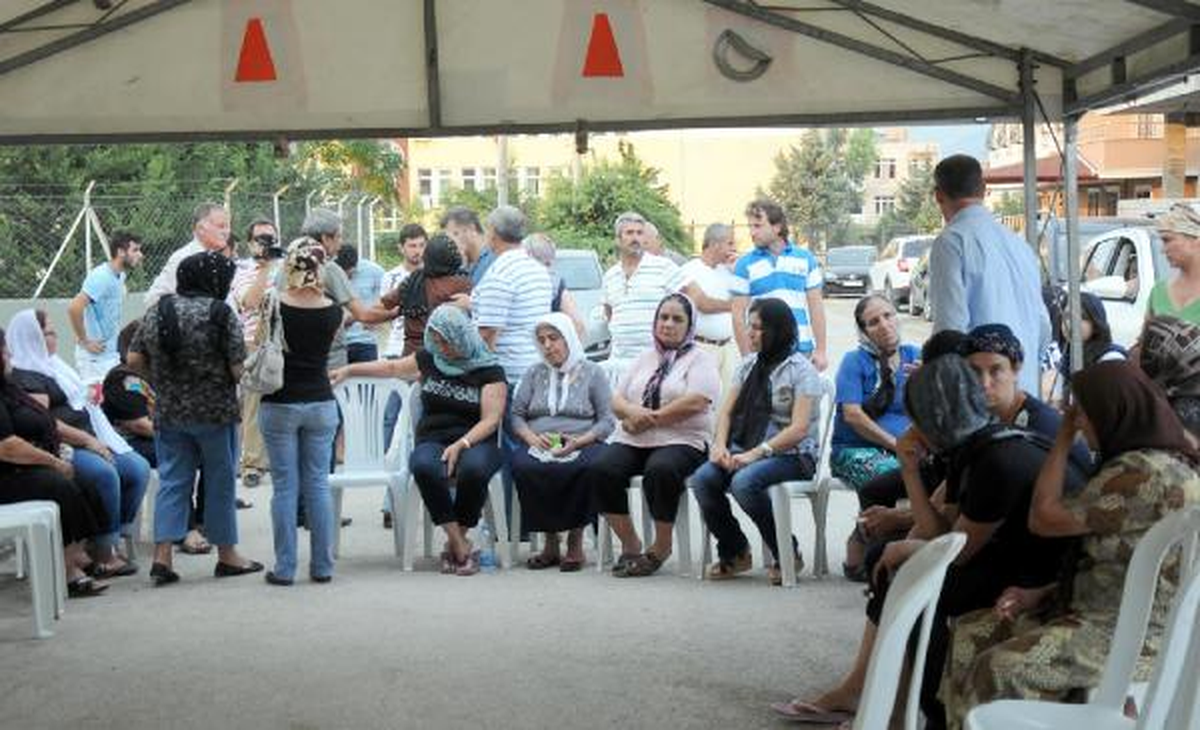 Balkonda Çamaşır Asarken Maganda Öldürdü