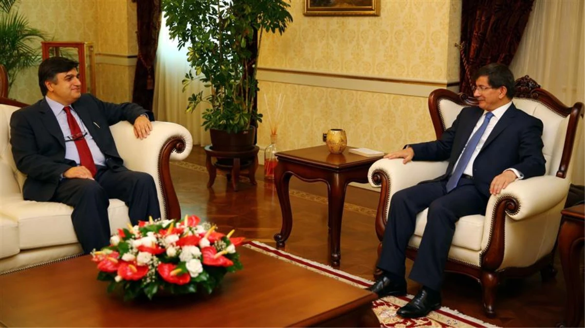 Başbakan Davutoğlu, YÖK Başkanı Çetinsaya\'yı Kabul Etti
