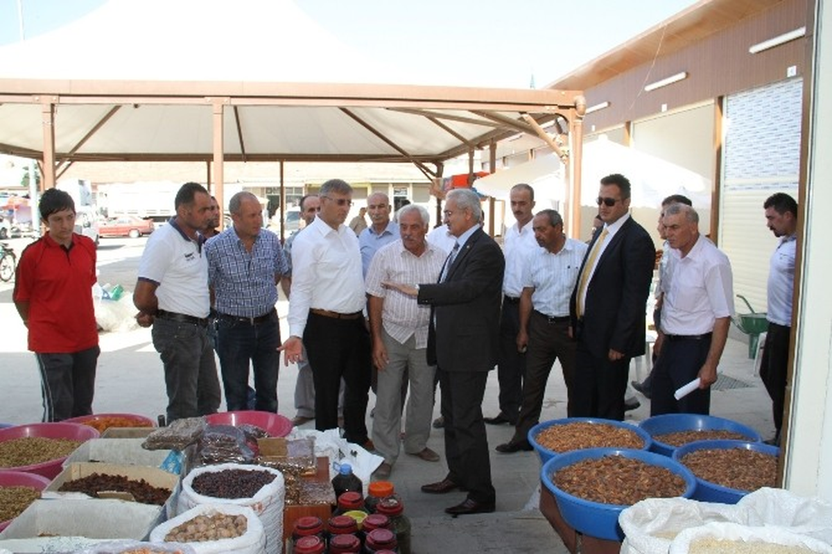 Başkan Başsoy Buğday Meydanı Esnafı ile Biraraya Geldi