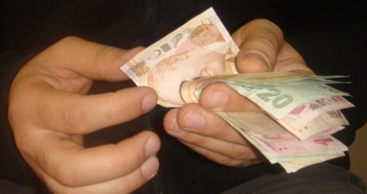 Bayraktar: Üreticilerimizin Bankalara Ciddi Borçları Var