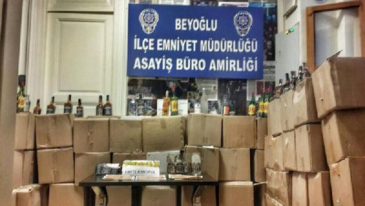 Beyoğlu\'nda Sahte İçki Operasyonu