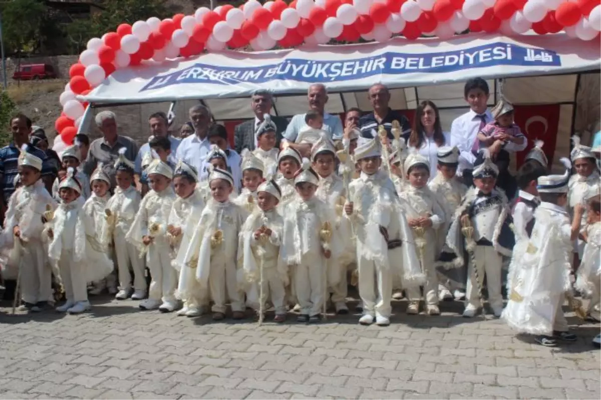 Erzurum Büyükşehir Belediyesince 2023 Çocuk Sünnet Ettirildi