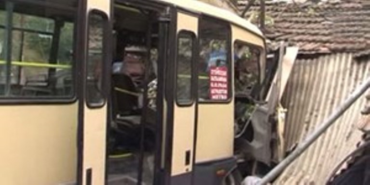 Eyüp\'te Minibüs Dehşeti