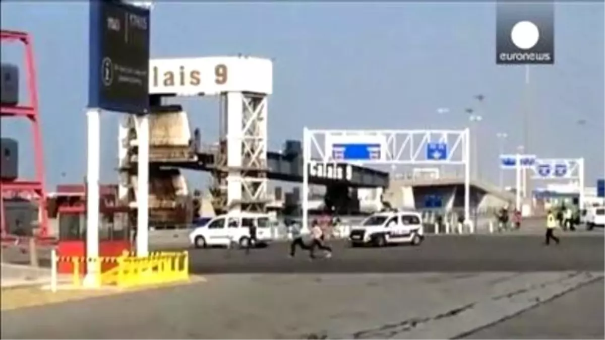 Fransa\'nın Calais Kentinde Yine Bir Mülteci Krizi