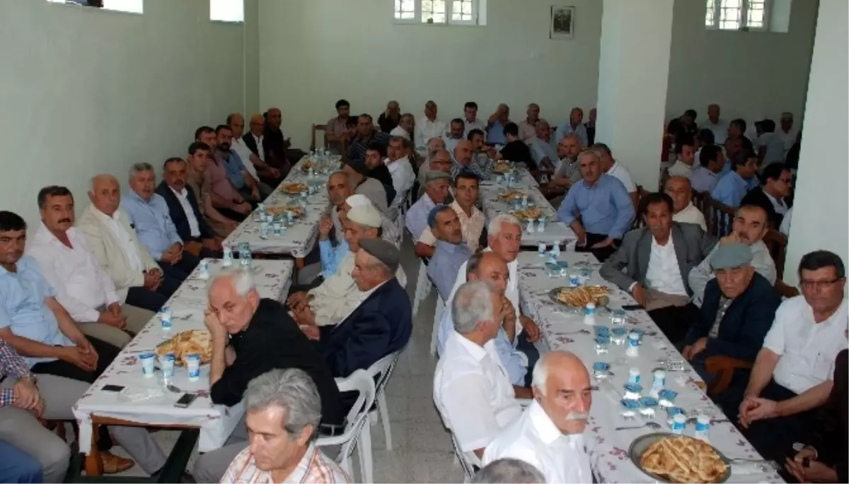 İki Aile Arasındaki Husumet Barış Yemeği ile Noktalandı