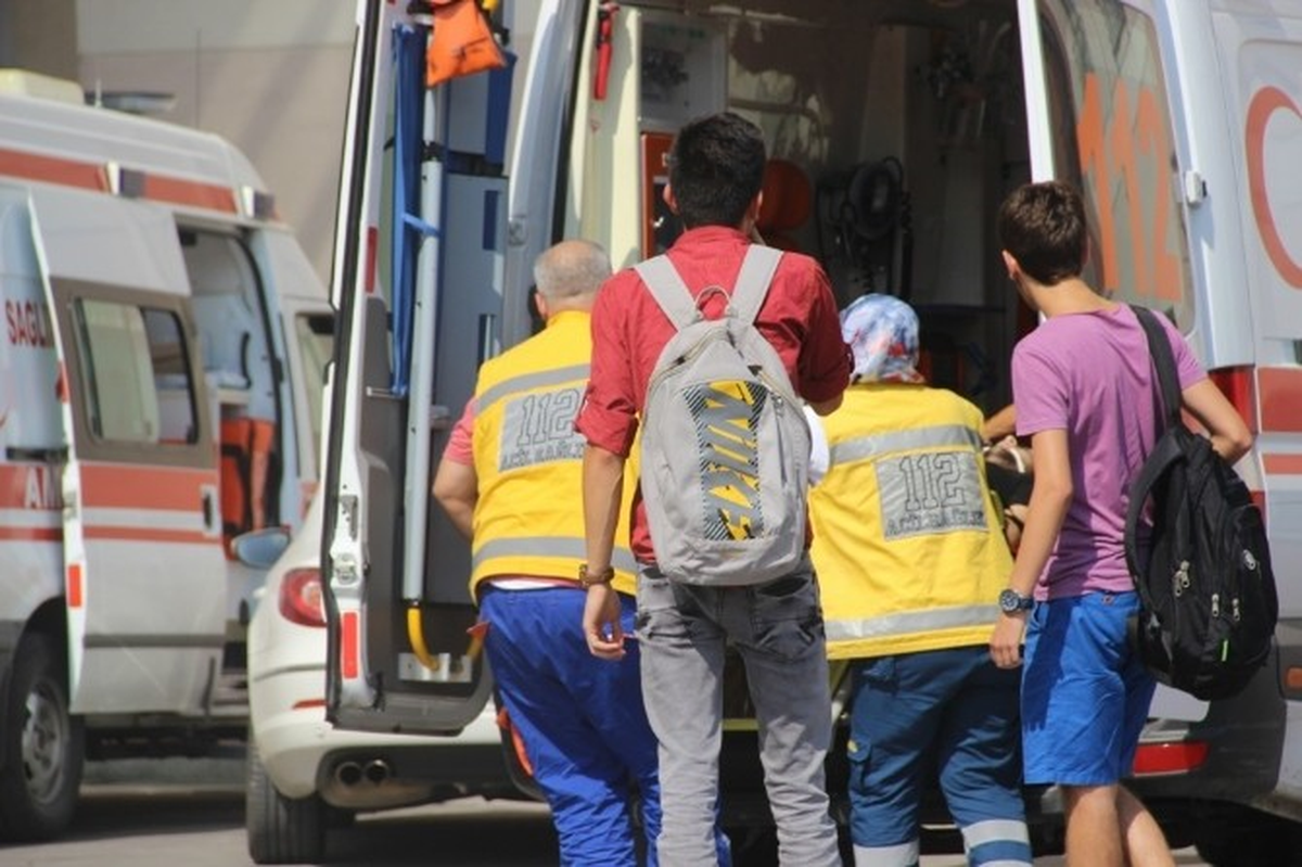 Kayıt İçin Geldiği Sakarya\'da Kalp Krizi Geçirerek Hayatını Kaybetti