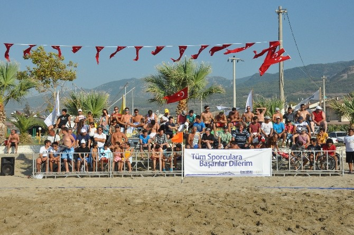 TFF 2014 Plaj Futbol Ligi Kuşadası Etabı Tamamlandı