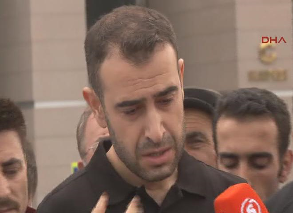 Serbest Kalan Başkomiser Kameralar Önünde Ağladı
