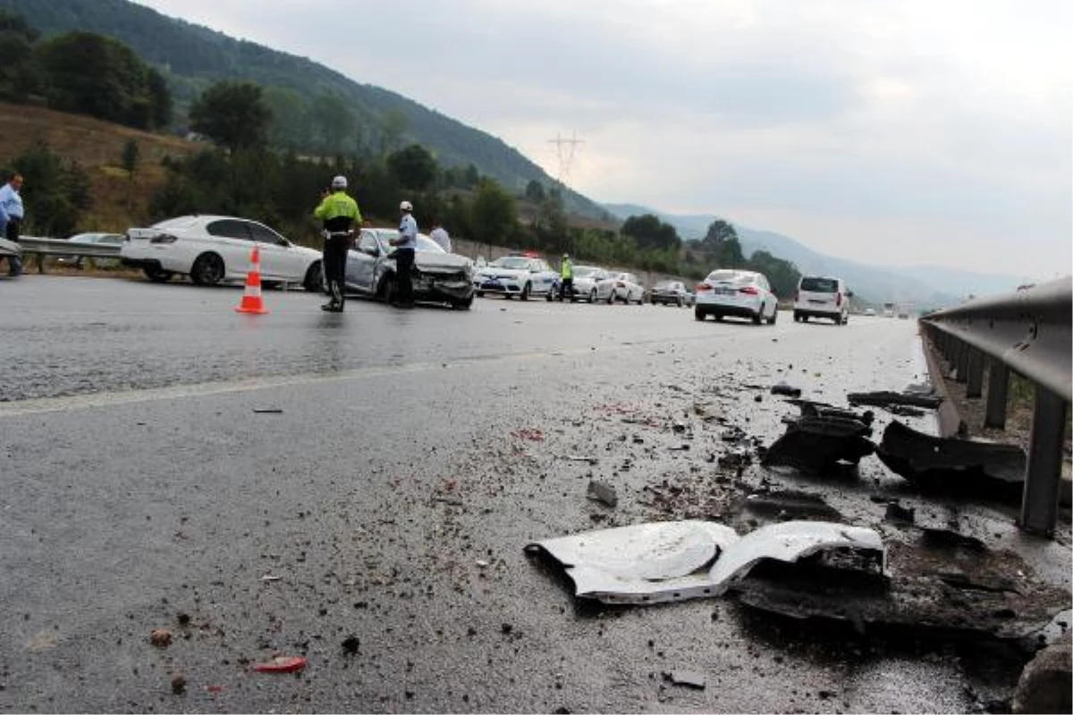 Bolu\'da Zincirleme Kaza: 3 Yaralı