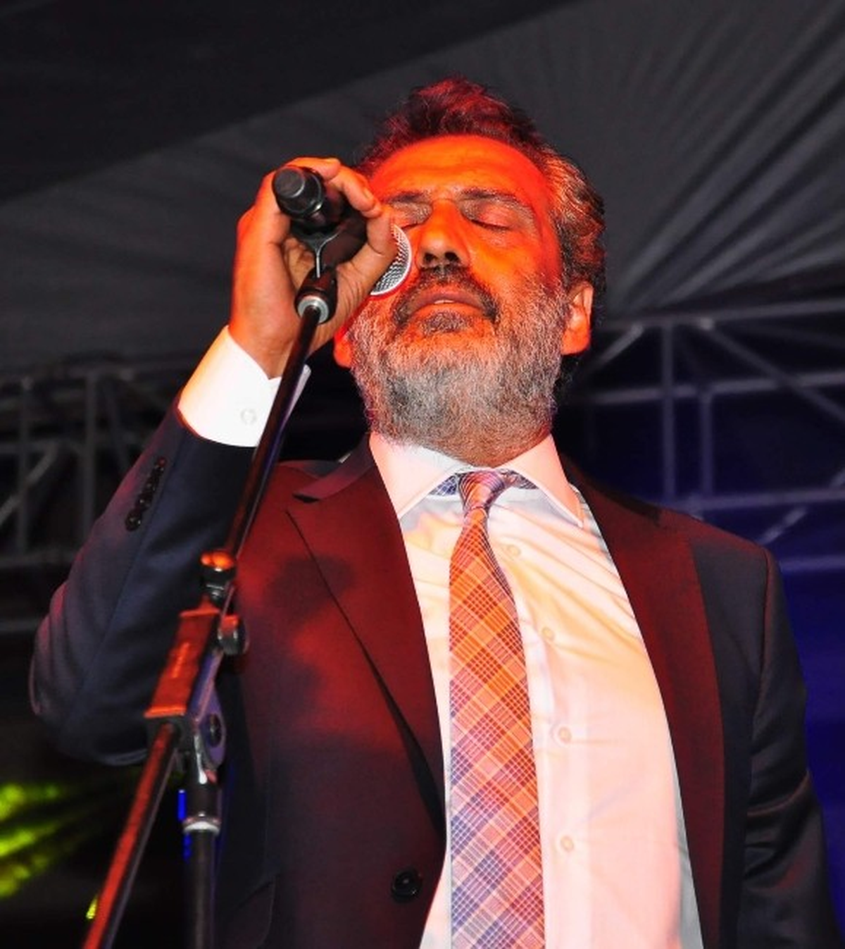 Yavuz Bingöl Türküleri ile Mestetti