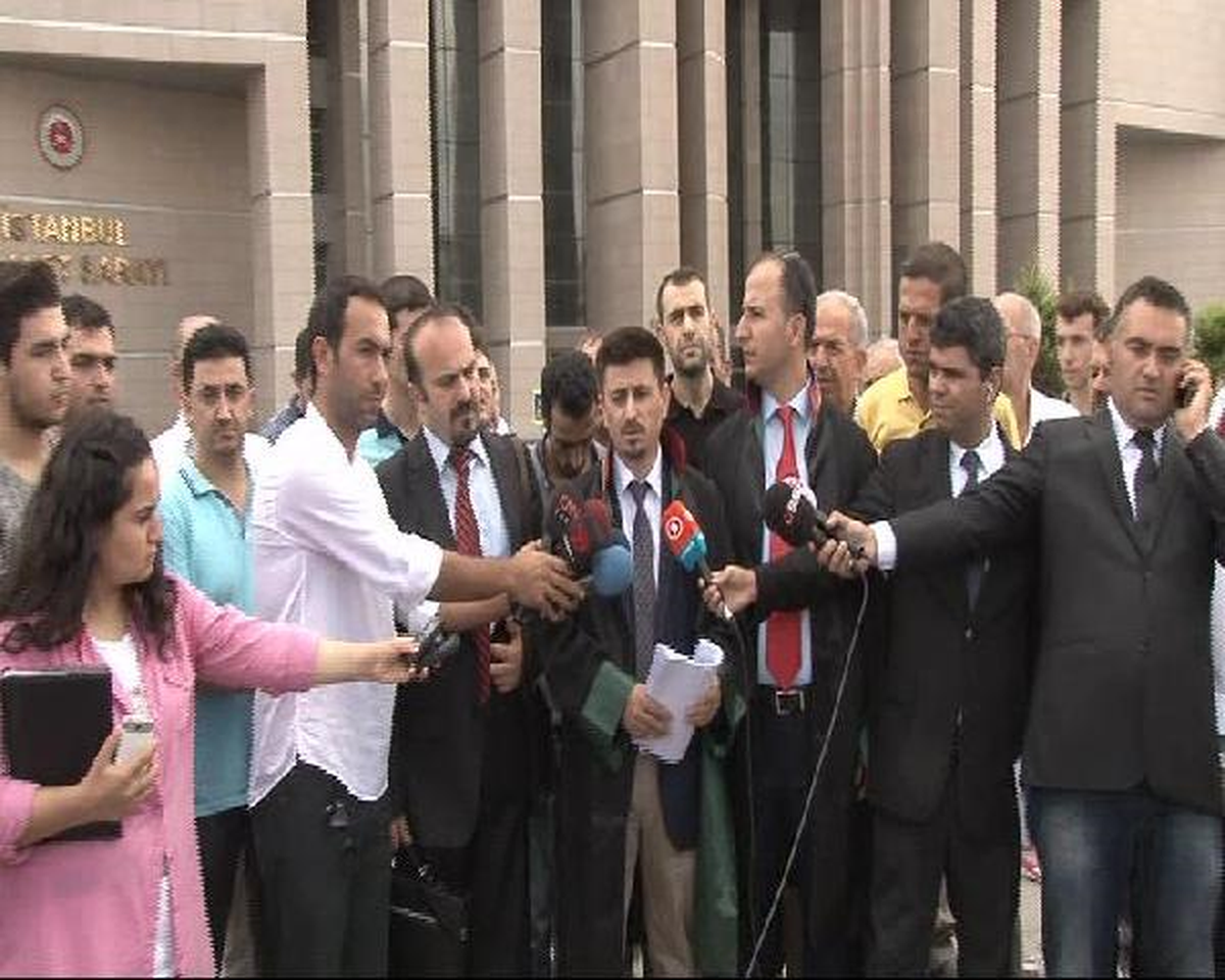 Yeniden /// Başkomiser Gözyaşlarını Tutamadı