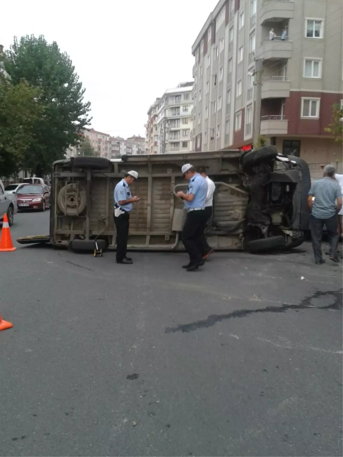 Anaokulu Öğrencilerini Emniyet Kemeri Kurtardı