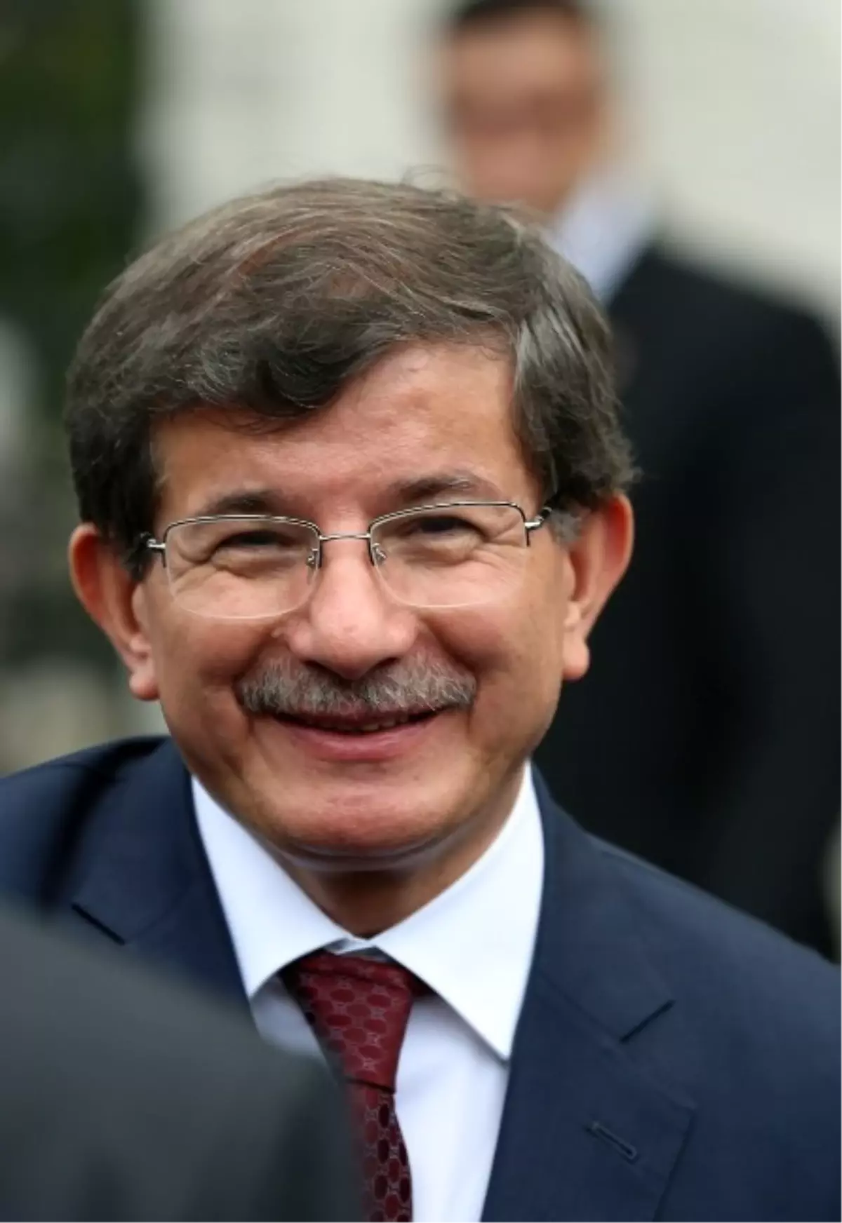 Başbakan Davutoğlu Cuma Namazı İçin Süleymaniye Camii\'ne Geldi