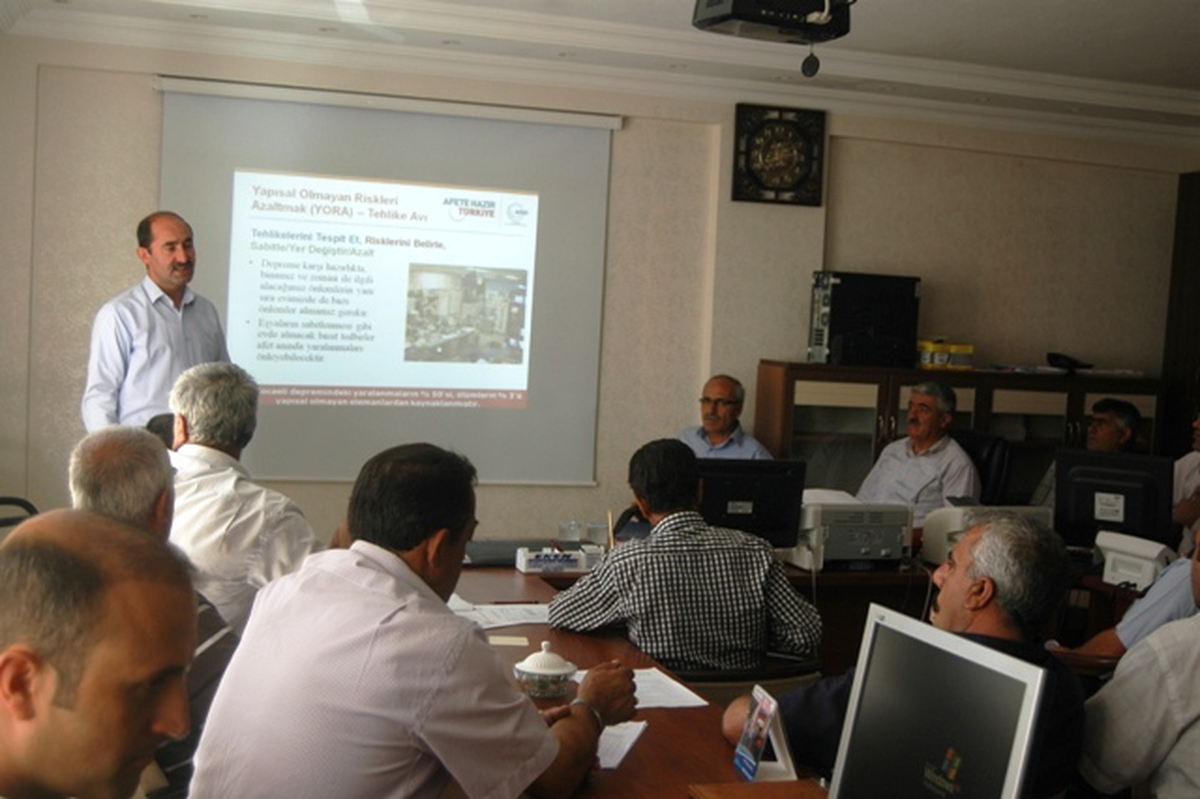 Adilcevaz Belediye Personeline Afet Bilinci Semineri