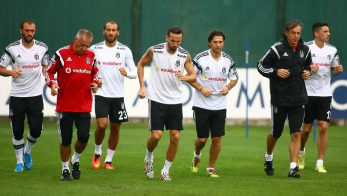 Beşiktaş\'ta Çaykur Rizespor Mesaisi