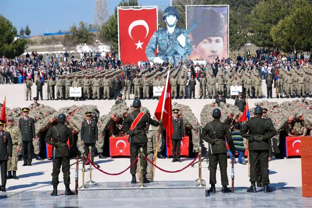 Bilecik\'te Acemi Erlerin Yemin Töreni