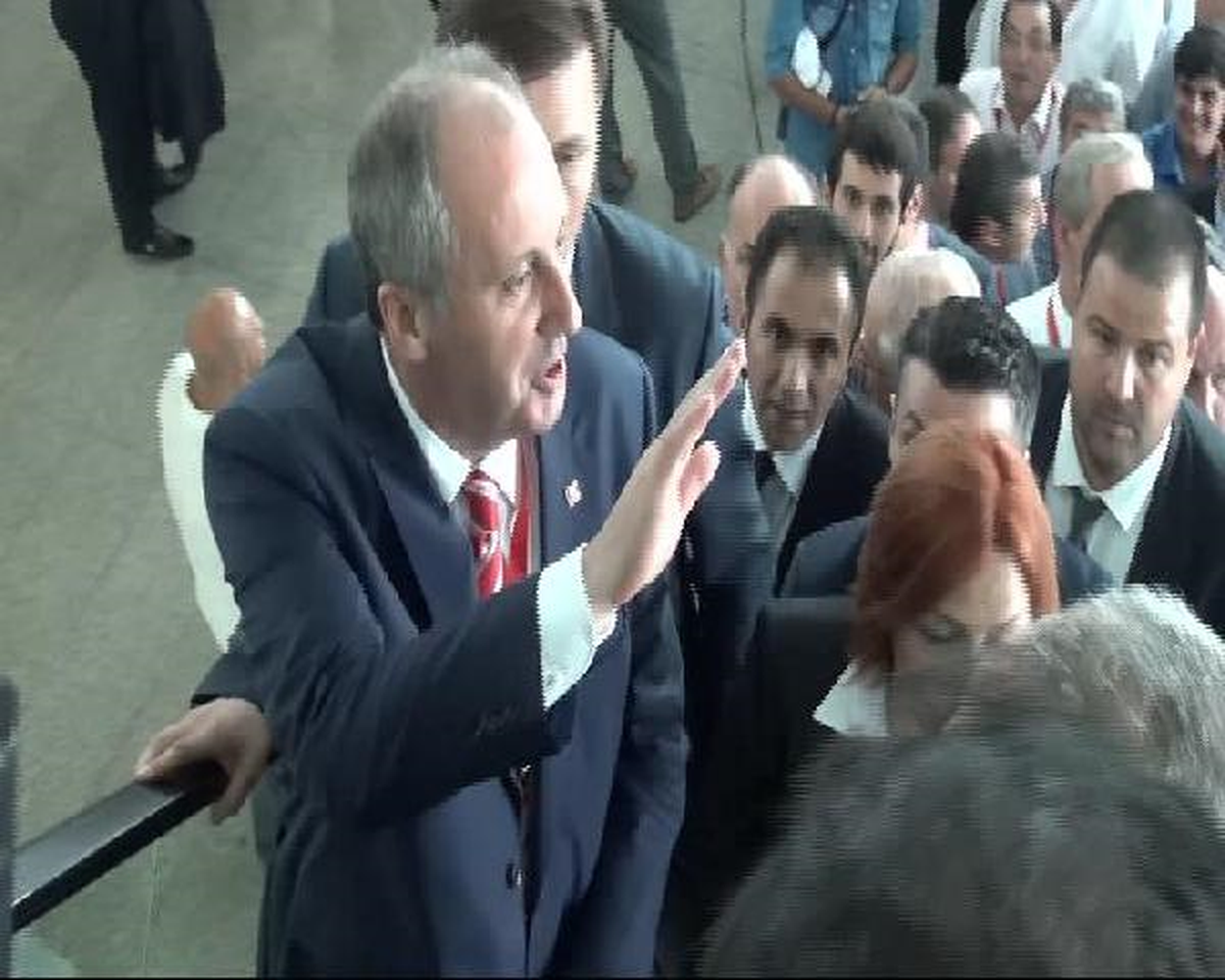 CHP\'nin 18\'inci Olağanüstü Kurultayı Başladı (4)
