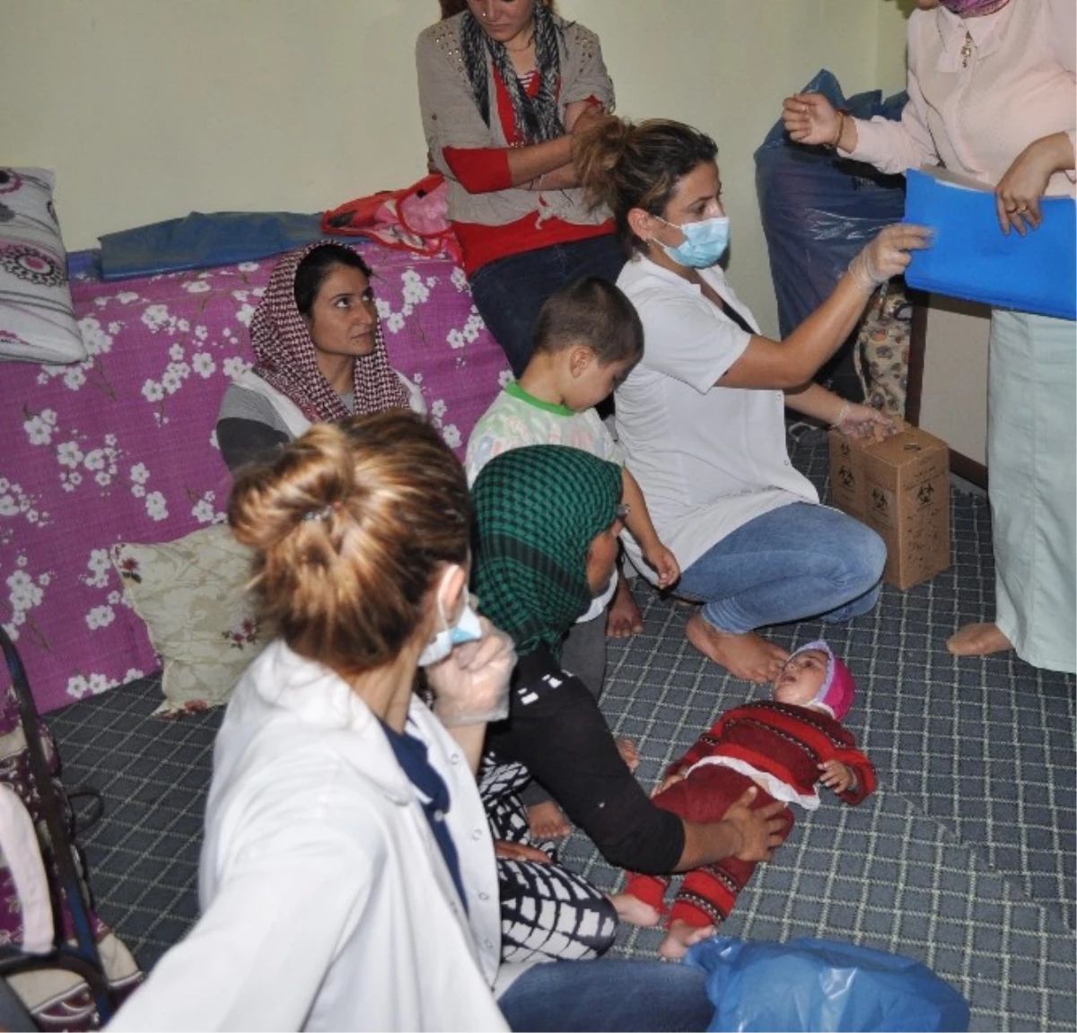 Mardin Derik\'te Yezidiler Sağlık Taramasından Geçirildi