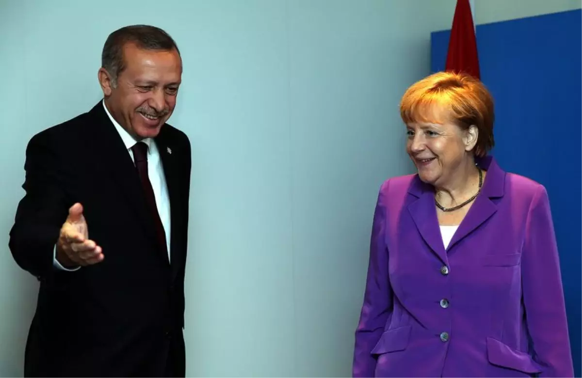 Erdoğan- Merkel Görüşmesinde Renkli Anlar