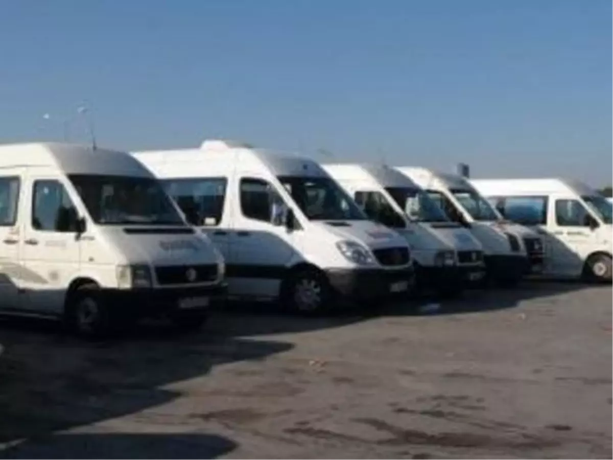 Gaziantep ve Kilis\'te Minibüs Şoförlerinin Kontak Kapatması