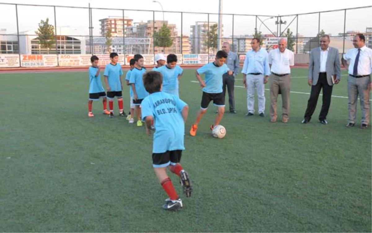 Karaköprü Futbol Yaz Okulu Eğitimleri Sürüyor