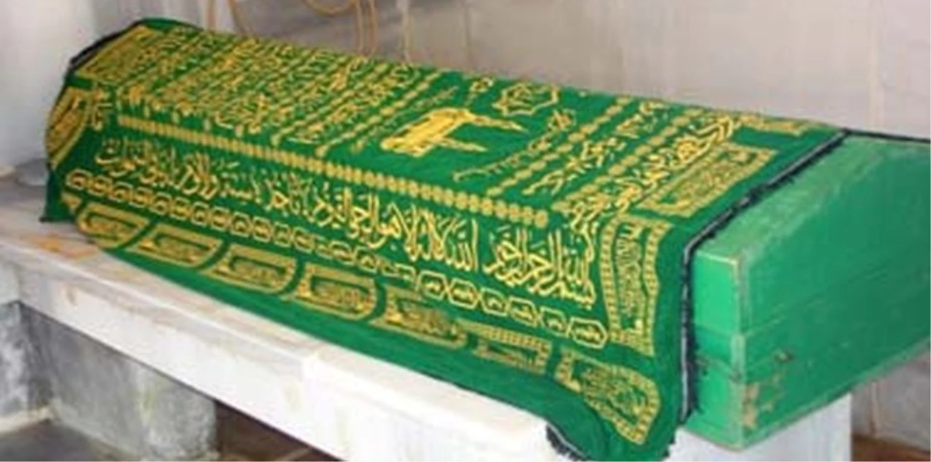 Pazaryeri\'nde Köy Muhtarının Cenazesi Toprağa Verildi