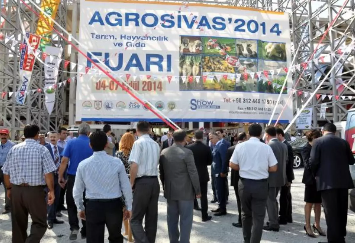 Sivas\'ta Tarım Fuarına Yoğun İlgi