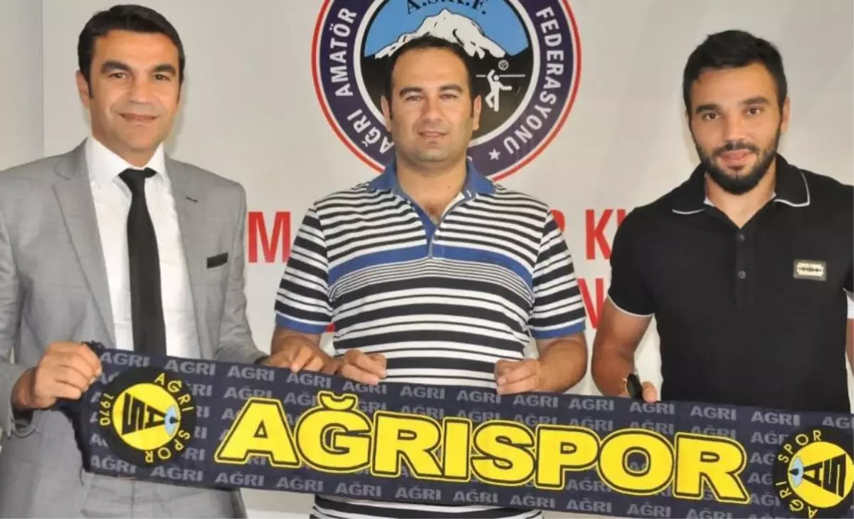 Volkan Şen ve Fuat Alpaslan\'dan Ağrı ASKF\'ye Ziyaret