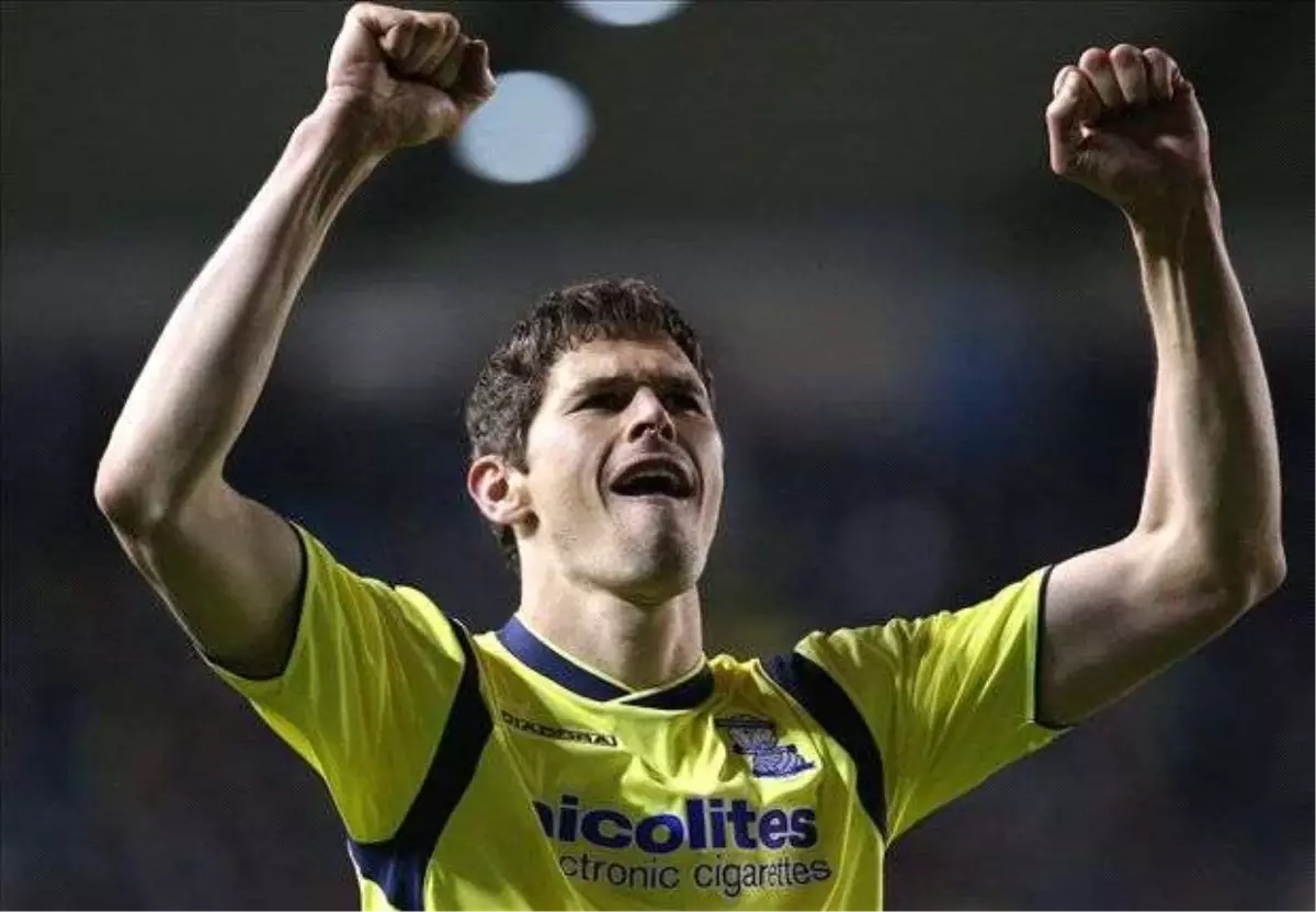 Zigic: Arsenal Beni İstedi