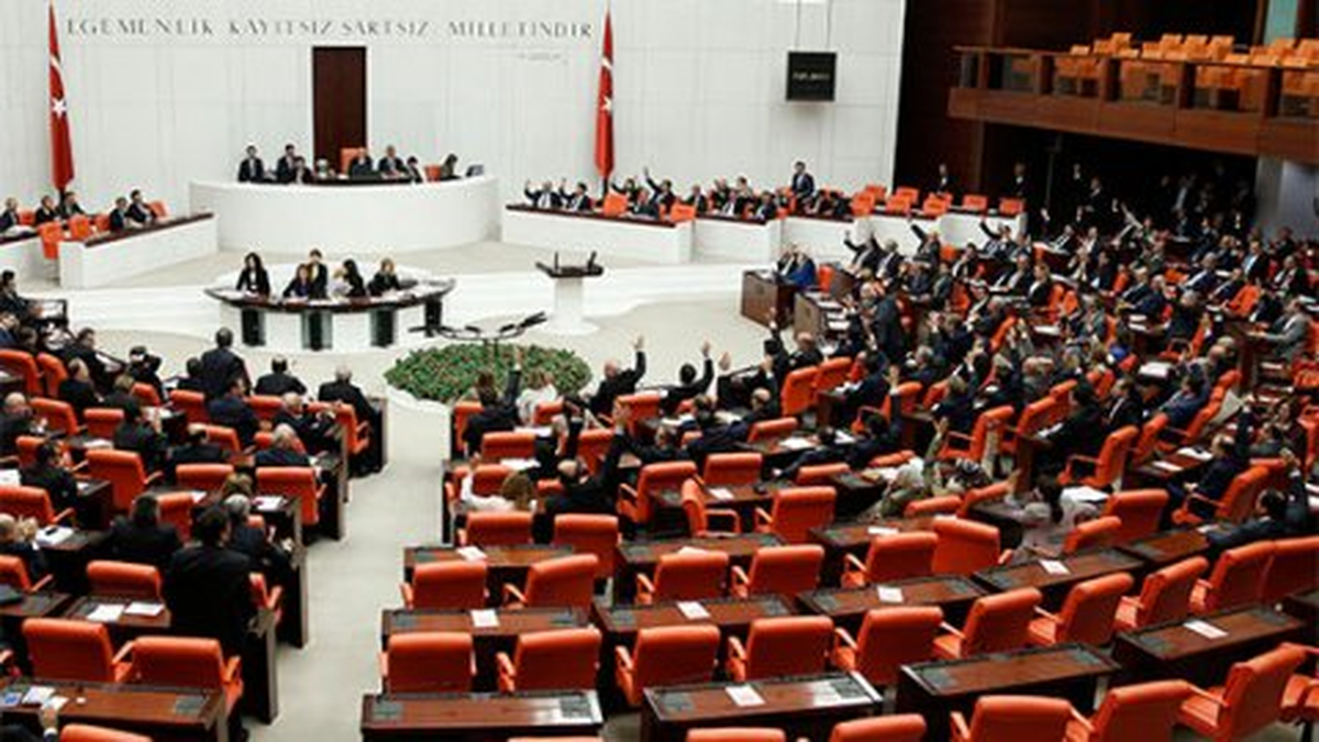 62.hükümet\'in Güvenoylaması: Bahçeli Genel Kurul\'da
