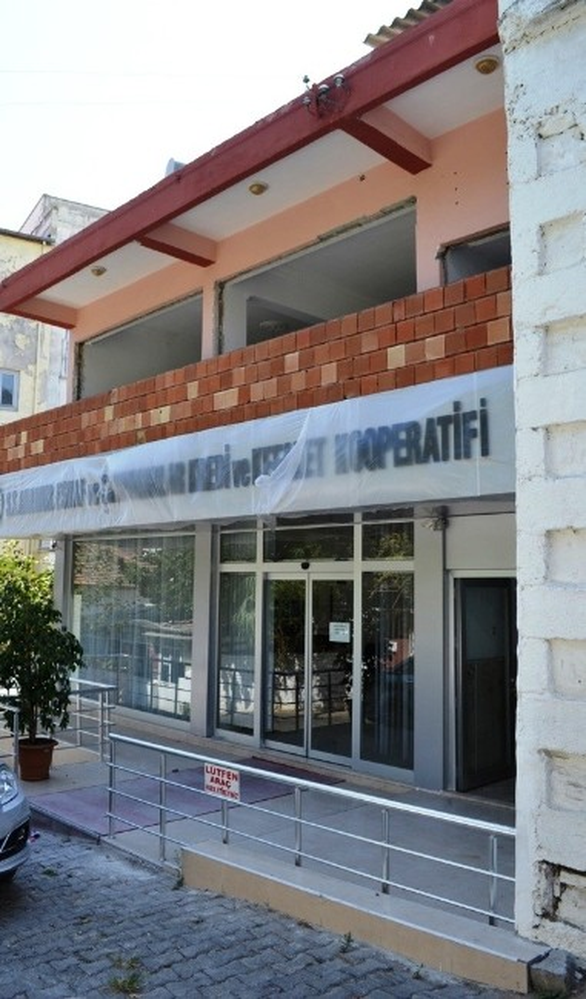 Anamur Esnaf ve Sanatkarlar Kredi ve Kefalet Kooperatifi Binası Yenileniyor