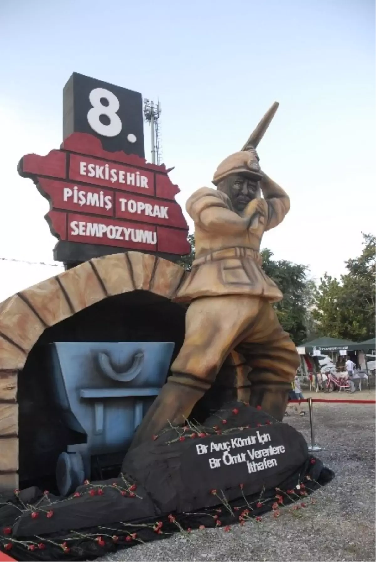 8. Uluslararası Eskişehir Pişmiş Toprak Sempozyumu"