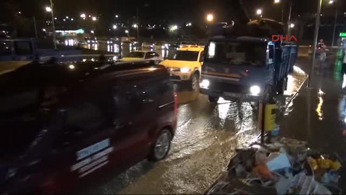 Belediye Başkanı, Kendi Döneminde Yapılan Alt Geçitte Mahsur Kaldı