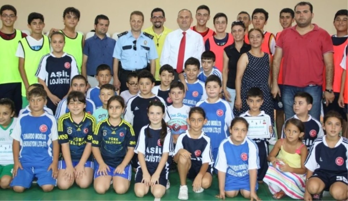 Erzin\'de Basketbol Yaz Kursları Sona Erdi