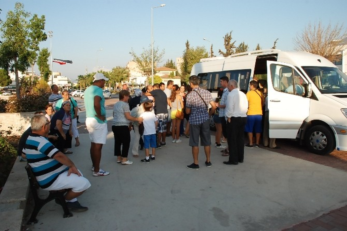 Gs Futbol Okuluna Giden Didimli Sporcular Uğurlandı