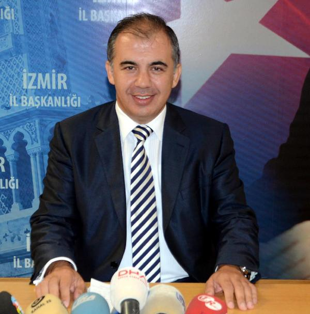 İzmir\'in Kurtuluşunda Ak Partililer CHP ile Kol Kola