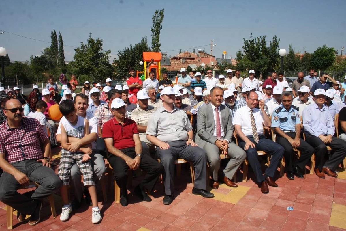 Kaymakam Geyim, Suluova\'da Çocuk Parkı Açtı