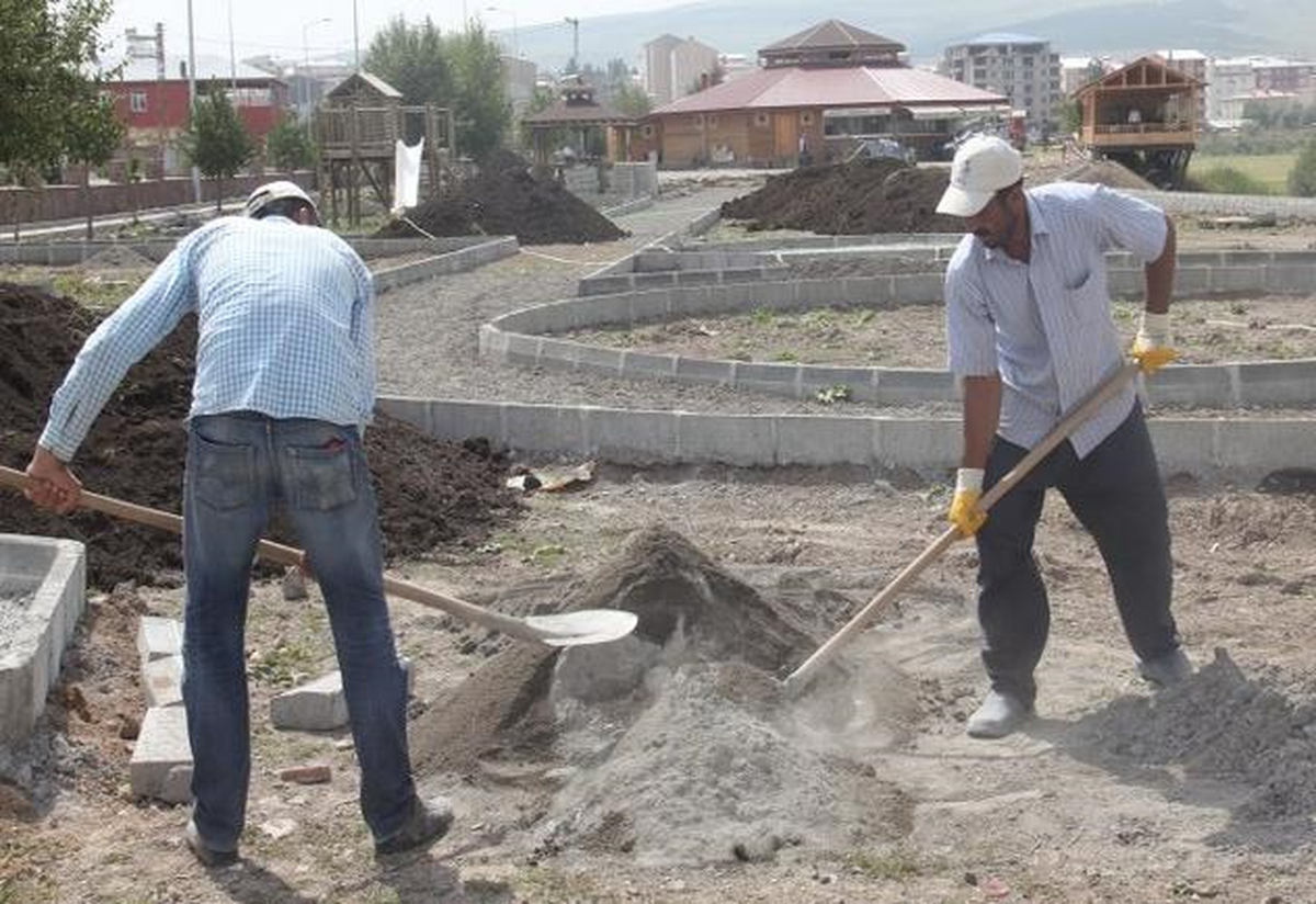 Kırbulak Deresi Park Yapım Çalışmaları Devam Ediyor