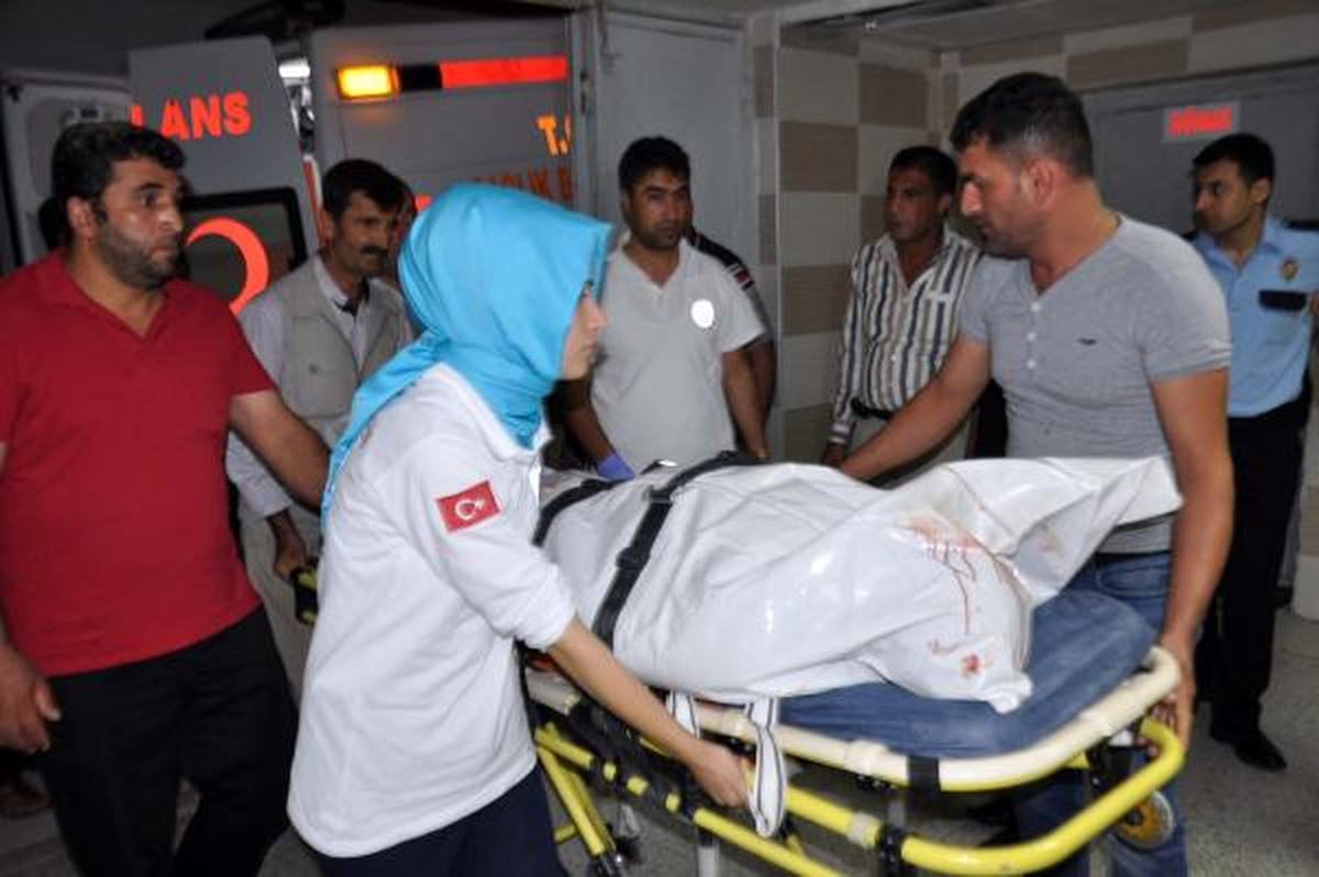 Adıyaman\'da Minibüs Motosiklete Çarptı: 2 Ölü