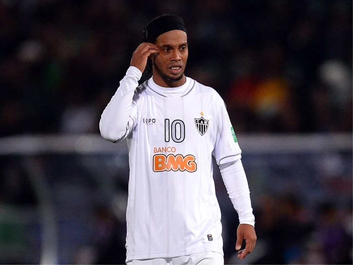 Ronaldinho Meksika\'ya Transfer Oldu